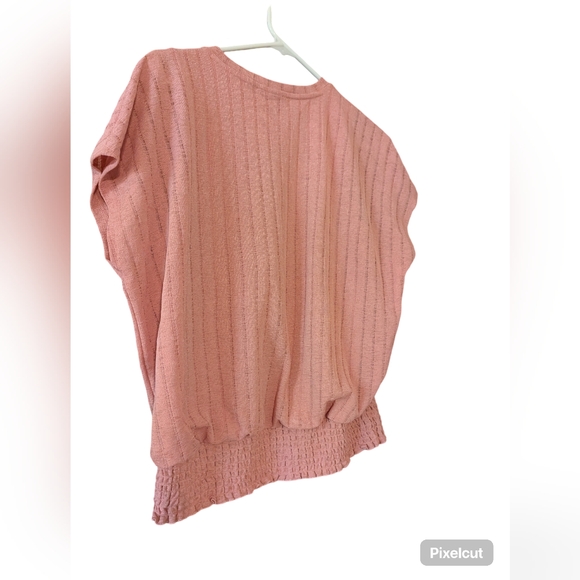 Apt. 9 Top - Picture 2 of 2